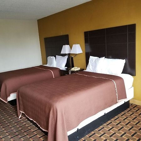 Knights Inn Midland Ngoại thất bức ảnh