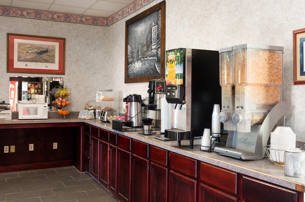 Knights Inn Midland Ngoại thất bức ảnh